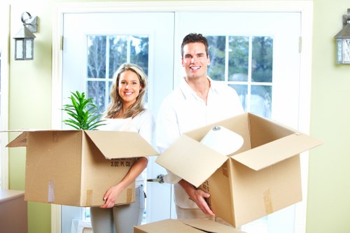 Transparent man and van pricing for Fulham customers